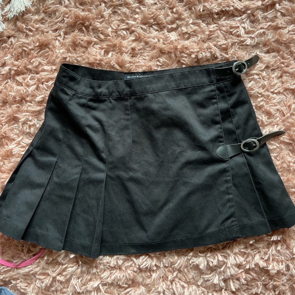 Brandy Melville black buckle pleated skirt!